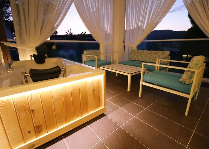 Garcia & 5* Oludeniz